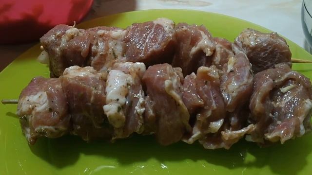 ШАШЛЫК В БАНКЕ В ДУХОВКЕ _ ОЧЕНЬ СОЧНОЕ МЯСО смотреть онлайн