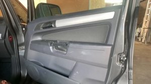 #Opel Zafira.#Опель Зафира.Как быстро снять дверную карту с передней пассажирской двери.