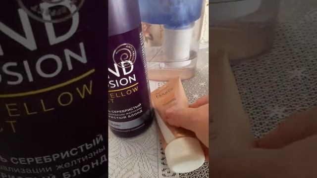 Уложить волосы быстро.