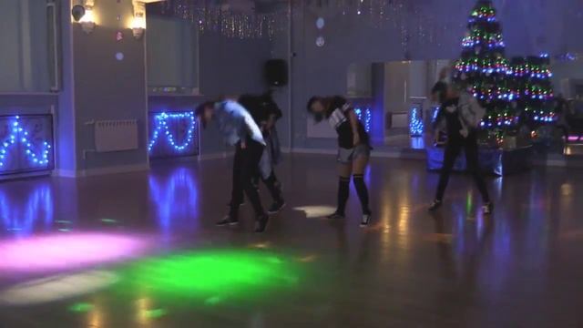 Хип Хоп танцы, Команда Lil'Fam, Танцевальный центр Легенда смотреть онлайн