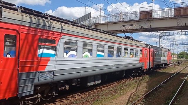 "И где был?" Электропоезд ЭД4М-0325 с сообщением Петушки-Москва(Курский Вокзал). смотреть онлайн