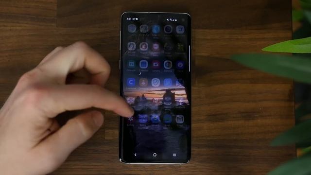 Samsung Galaxy S10 Review: Post Fingerprint Scanner Update! смотреть онлайн