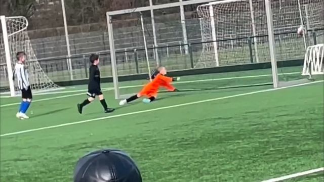 Mateo Messi Copies Lionel Messi Skills In Viral Video смотреть онлайн