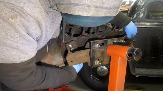 Seized Ford Flathead V8 Teardown Pt1: Mart brings another one home. New Project! смотреть онлайн