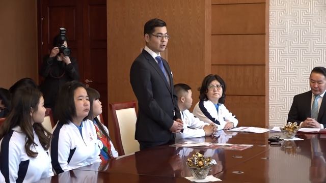 Тусгай олимпын зуны наадамд эх орноо төлөөлөн оролцох баг тамирчдыг хүлээн авч уулзав смотреть онлайн