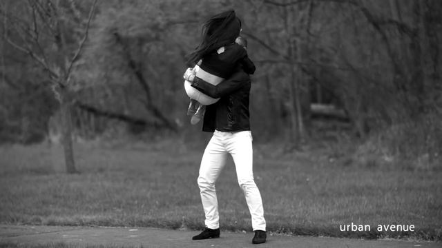 Andrea and Silvia Bachata Sensual смотреть онлайн