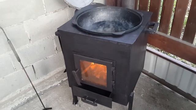 Уличная железная печка для казана....на колёсиках). смотреть онлайн