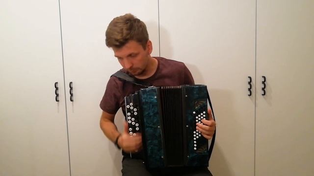 5 причин почему баян круче гитары! смотреть онлайн