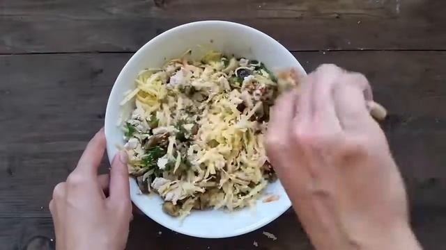 Заливной пирог с курицей, сыром и грибами смотреть онлайн
