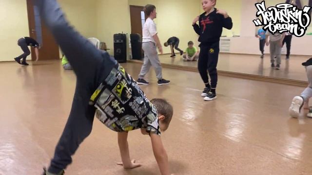 Breaking kids 6 - 10 years old HD 1080p смотреть онлайн