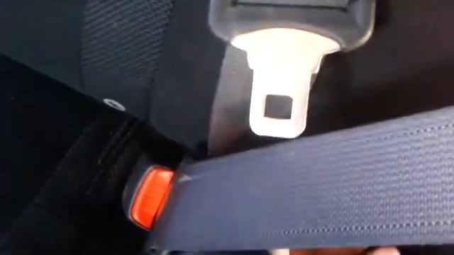 Видео: Как застегнуть пассажирские ремни безопасности в Mitsubishi Outlander XL? смотреть онлайн