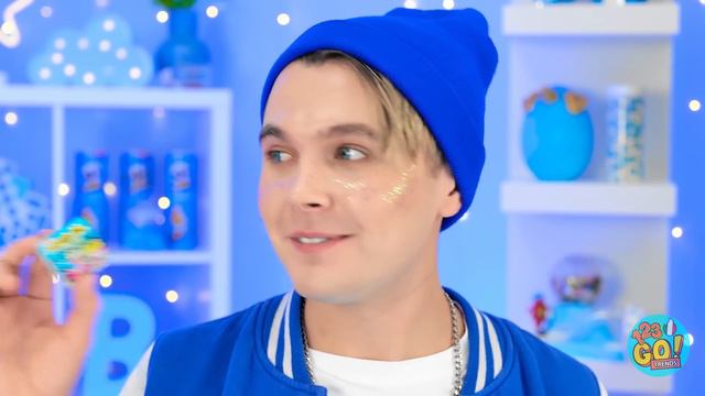 MANGIARE CIBO DI UN COLORE PER 24 ORE! || Vince Chi Mangia Più Cibo Blu! Mukbang su 123 GO! TRENDS смотреть онлайн