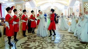 Кумыкский танец. Танцевальная группа Эхо гор г. Хасавюрт