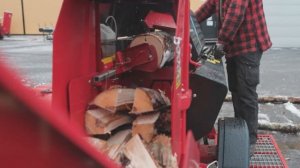 Самый популярный дровокол Japa 365 Pro в России. Колка дров на разные части.