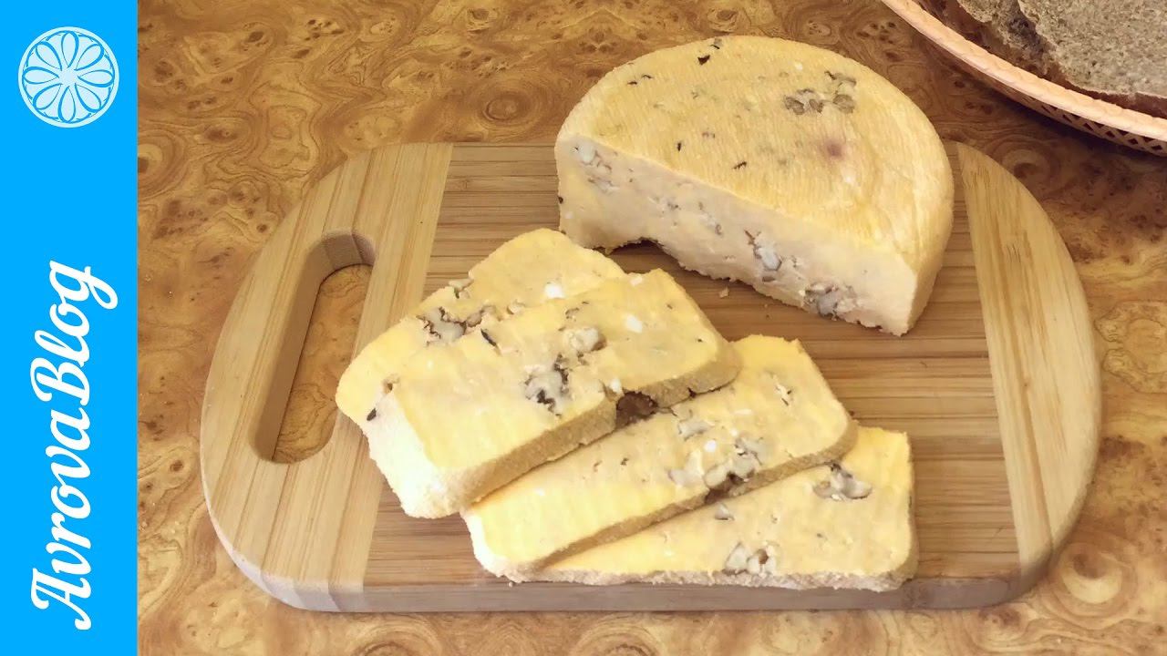 Домашний сыр с добавлением грецкого ореха / Homemade cheese with walnut