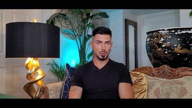 КАК НАЧАТЬ КАРЬЕРУ МАСТЕРУ ТАТУАЖА, С САЛОНА ИЛИ НА ДОМУ? смотреть онлайн