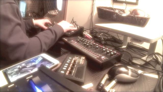 @discophone_:I miss your love- LIVE HARDWARE REMIX feat. Petria смотреть онлайн