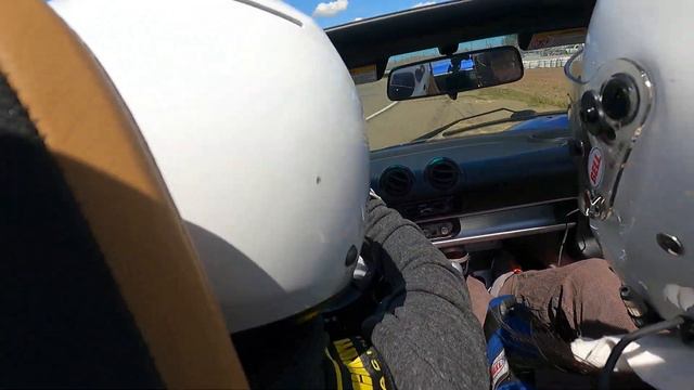 🚜 Can you drive an Elise offroad at 60 mph? // Lotus Elise смотреть онлайн