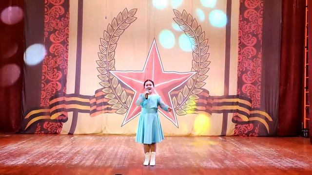 "Умывает красно солнышко" музыка Павла Аедоницкого, слова Игоря Шаферана. смотреть онлайн