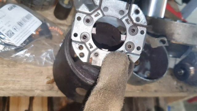 Снятие и ремонт стартера Hyundai Gets. смотреть онлайн