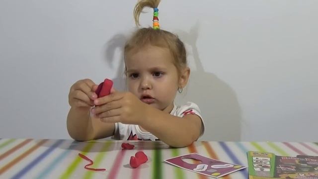 Катя и папа лепят куклу из пластилина смотреть онлайн