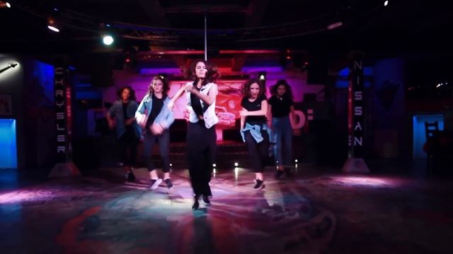 Dance House Everywhere! смотреть онлайн
