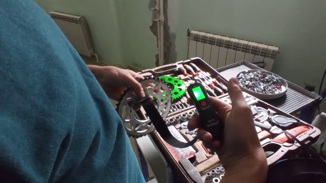 Алюминиевая звезда против стальной на легком электробайке (электроэндуро) смотреть онлайн