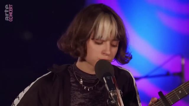 Pomme La lumière смотреть онлайн