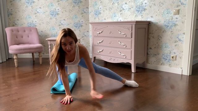 Эффективное упражнение для поперечного шпагата. смотреть онлайн