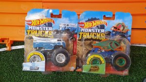 Hot Wheels VW Drug Bus и Пиранья. Обзор Монстр Траков от Хот Вилс