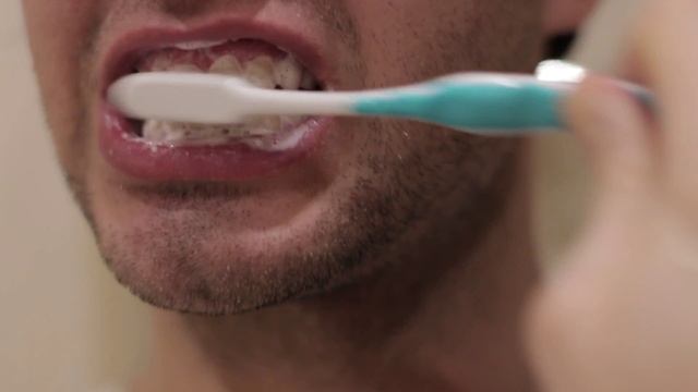 Как правильно чистить зубы смотреть онлайн