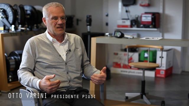 PIUSI short смотреть онлайн