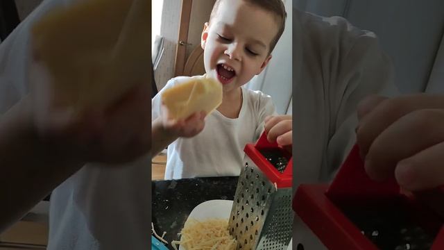 Pizza recipe. Cooking pizza. My favorite meal. Рецепт пиццы. Готовим пиццу. Моя любимая еда. смотреть онлайн