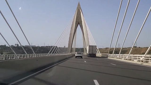 في الإتجاه الى مدينة الدار البيضاء смотреть онлайн