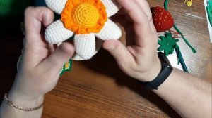 Вяжем погремушки для малышей