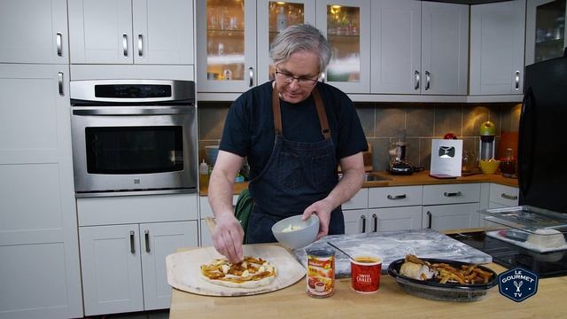 Swiss Chalet Poutine Wood Fired Pizza Recipe смотреть онлайн