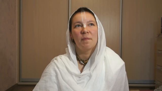 ВОПРОС-ОТВЕТ | СОВРЕМЕННАЯ МОНАХИНЯ | АМРИТА-ГОПИ смотреть онлайн