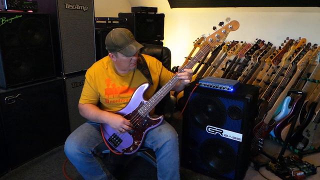 Andy Irvine Ghost Bass P - GRBass ONE800 head & GR212 Cab смотреть онлайн