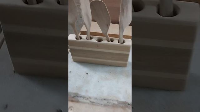 Каждая- неповторима.Лопатки кухонные из дуба, ясеня, облепихи.2 февраля 2024 г. смотреть онлайн