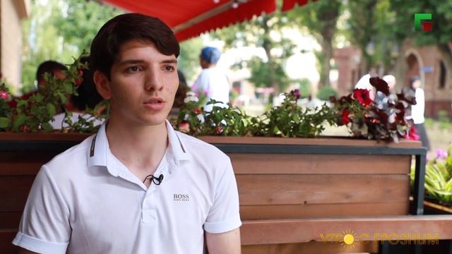 КАК СИНИЙ СВЕТ ВЛИЯЕТ НА ЧЕЛОВЕКА смотреть онлайн