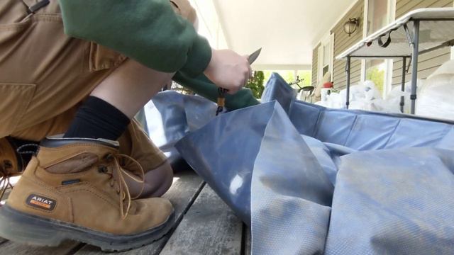 Chris Reeve Small Sebenza 31- Cutting a pool in half смотреть онлайн