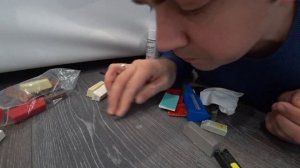 Скол на ламинате. Реставрация ламината. Как заделать скол?