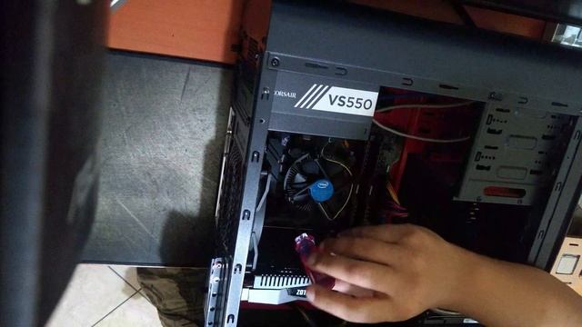 UNBOXING + INSTALACIÓN DE MI NUEVO PROCESADOR INTEL CORE I7 9700K. смотреть онлайн