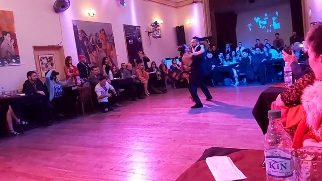 Constanza Vieyto y Ricardo Astrada, Campeones Mundiales de Tango Escenario: Milonga de Los Campeone смотреть онлайн