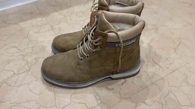 Покупка зимней обуви в  Kari