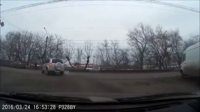 Не пропустил пешехода смотреть онлайн