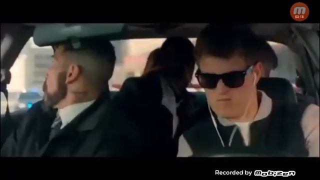 Малыш на драйве под музыку моя банда смотреть онлайн