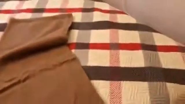 Одеяло верблюжье. Распаковка посылки смотреть онлайн