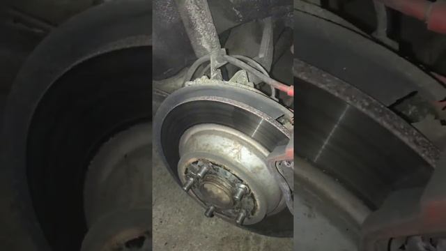 Меняем колодки задние Мондео 4 смотреть онлайн