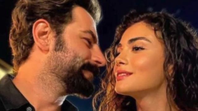 Gökberk Demirci le preguntó a Özge Yağız si quería jugar con él смотреть онлайн